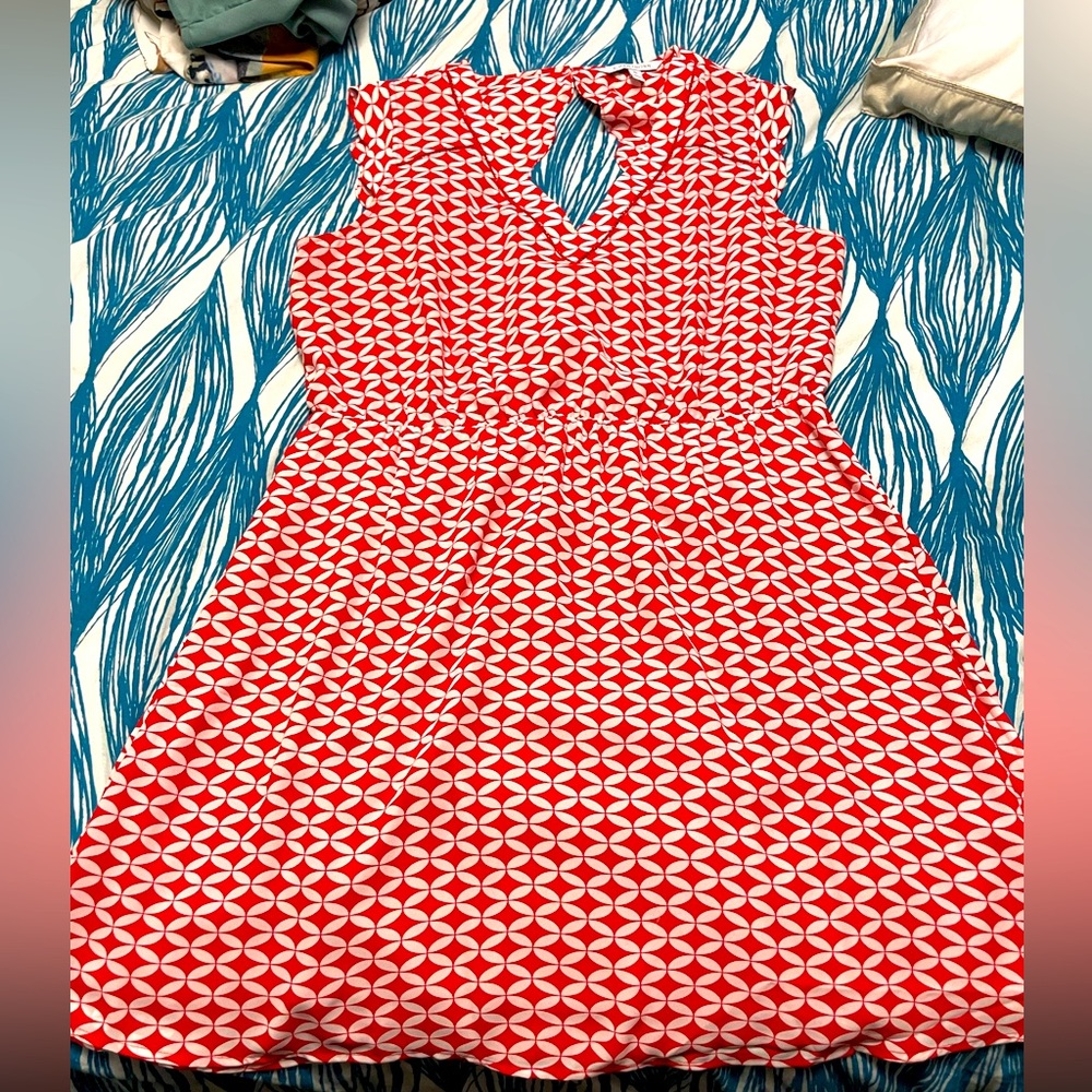 41 Hawthorn Red and White Geometric Midi Dress